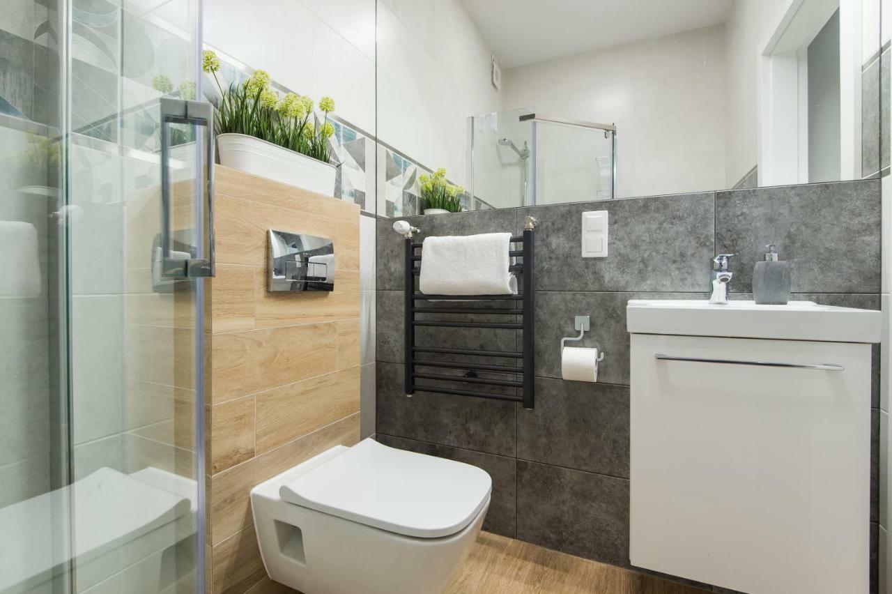 Apartament Za Bramka Centrum Познань Экстерьер фото