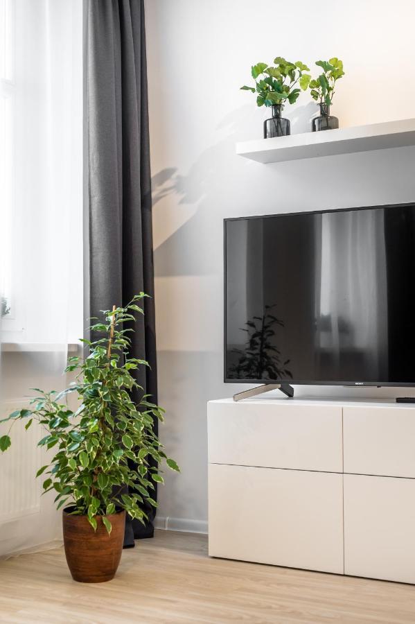 Apartament Za Bramka Centrum Познань Экстерьер фото